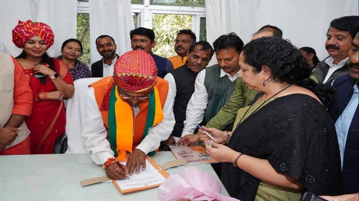 श्री रामदयाल प्रजापति ने माटीकला बोर्ड के अध्यक्ष का पदभार ग्रहण किया